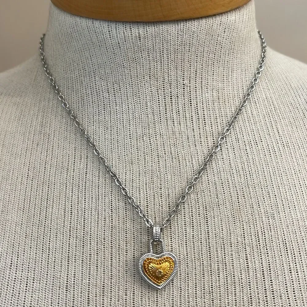 DIAMONDS INTERNATIONAL, Diamond Heart Necklace